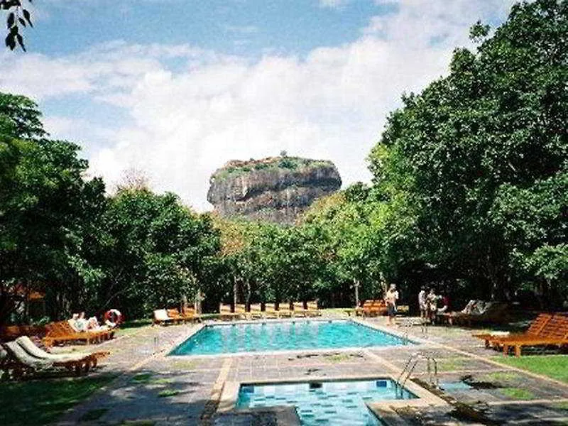 ***** אתר נופש Sigiriya Village סרי לנקה