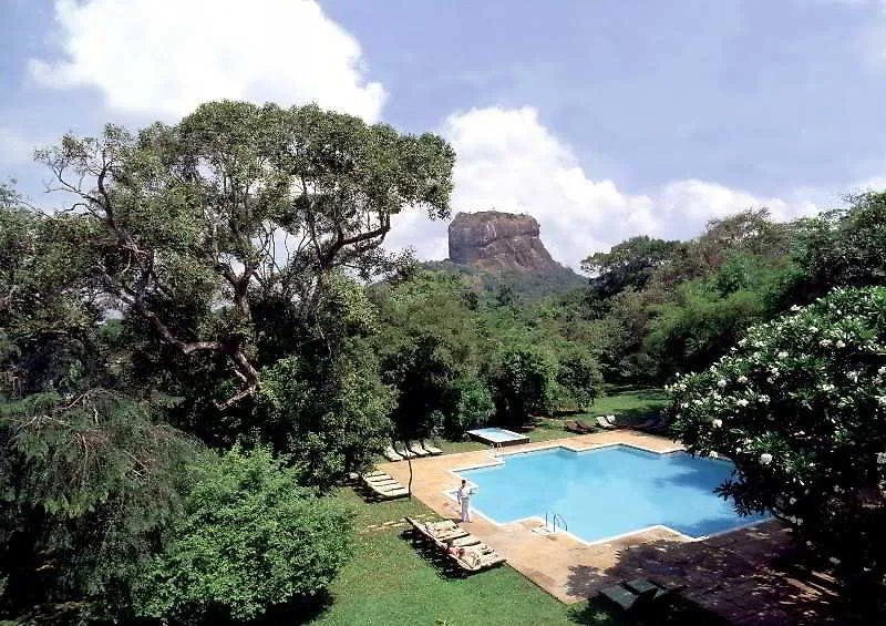 Resort Sigiriya Village