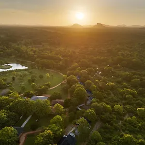 Ayugiri Ayurveda Wellness Sigiriya